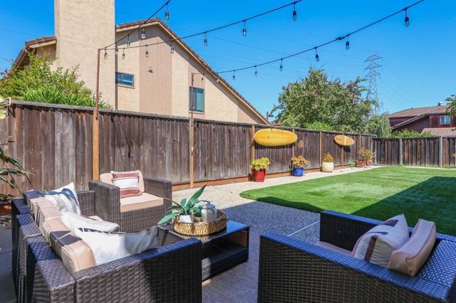 799 Pitcairn Drive, Foster City, CA 94404