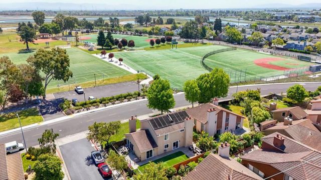 799 Pitcairn Drive, Foster City, CA 94404