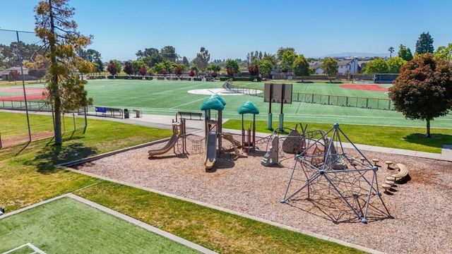 799 Pitcairn Drive, Foster City, CA 94404