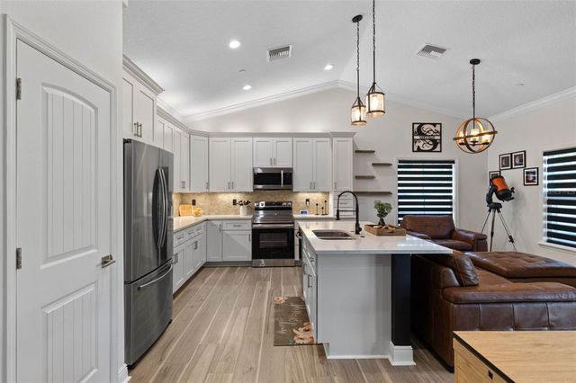 2651 SUNRISE BOULEVARD, Mount Dora, FL 32757