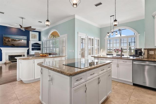 1641 EDGEWATER DRIVE, Mount Dora, FL 32757