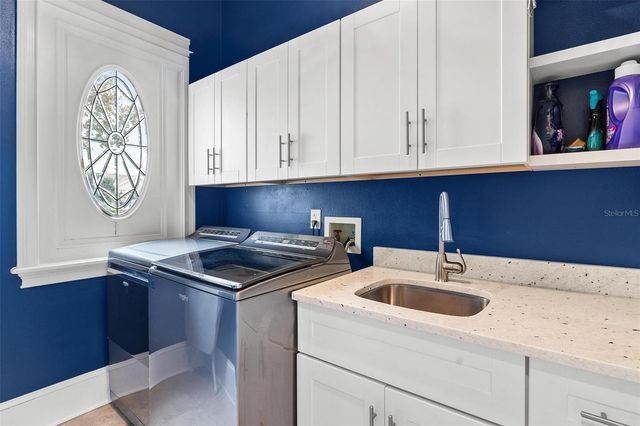 1641 EDGEWATER DRIVE, Mount Dora, FL 32757