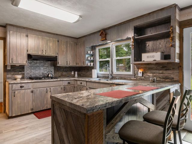 400 Tucker Road, Spartanburg, SC 29306