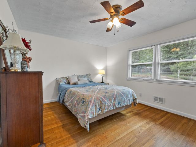 400 Tucker Road, Spartanburg, SC 29306