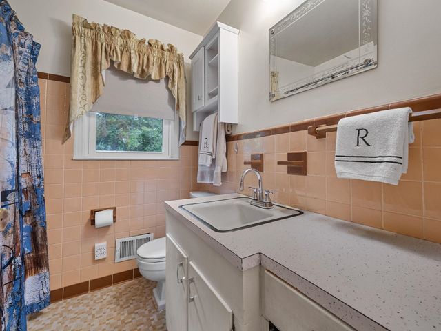 400 Tucker Road, Spartanburg, SC 29306