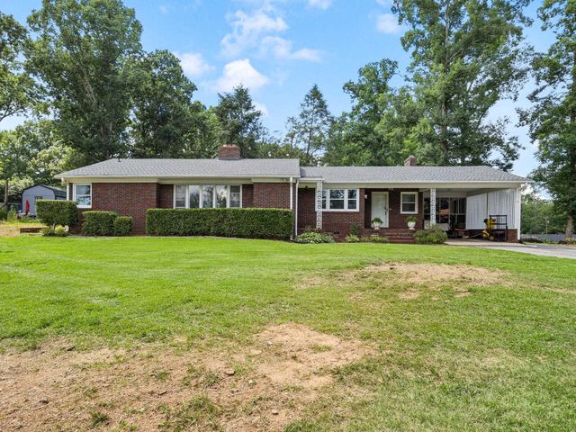 400 Tucker Road, Spartanburg, SC 29306