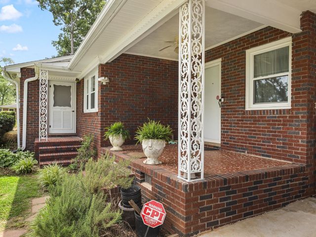 400 Tucker Road, Spartanburg, SC 29306