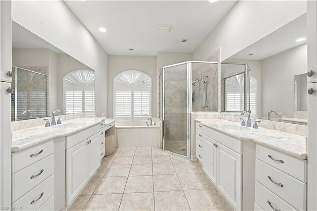 4995 Rustic Oaks CIR, Naples, FL 34105