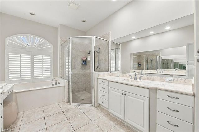 4995 Rustic Oaks CIR, Naples, FL 34105