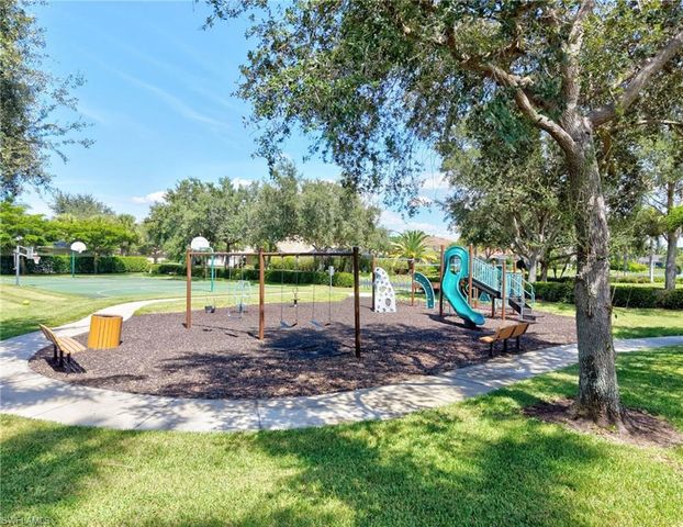 4995 Rustic Oaks CIR, Naples, FL 34105