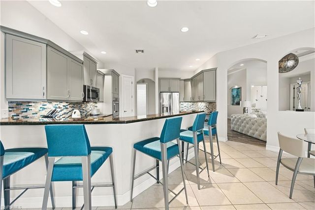 4995 Rustic Oaks CIR, Naples, FL 34105