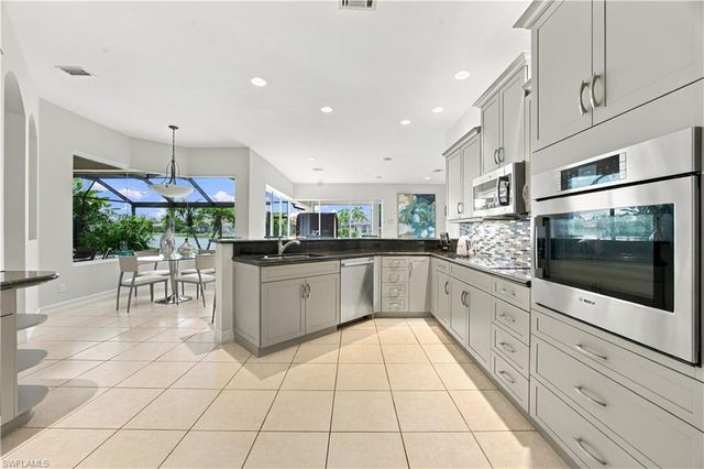4995 Rustic Oaks CIR, Naples, FL 34105