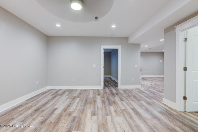 12122 Cypress Ridge Dr, Louisville, KY 40299