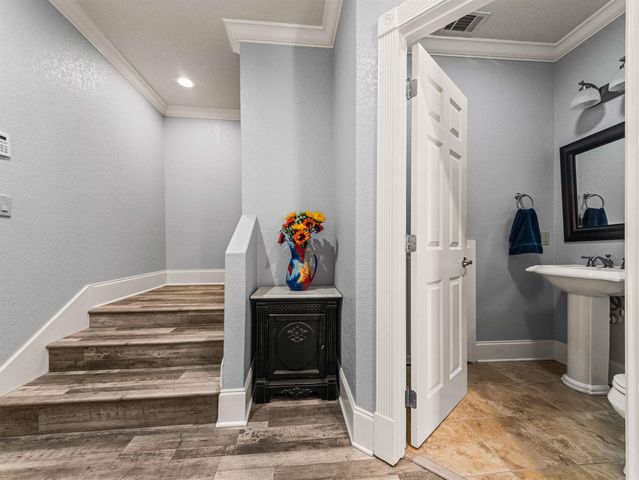 789 Buena Vista Road, Hot Springs National Park, AR 71913