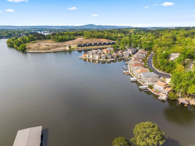 789 Buena Vista Road, Hot Springs National Park, AR 71913