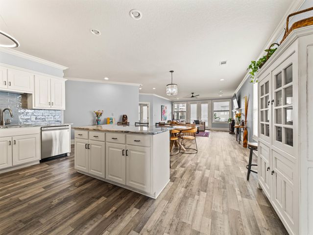 789 Buena Vista Road, Hot Springs National Park, AR 71913