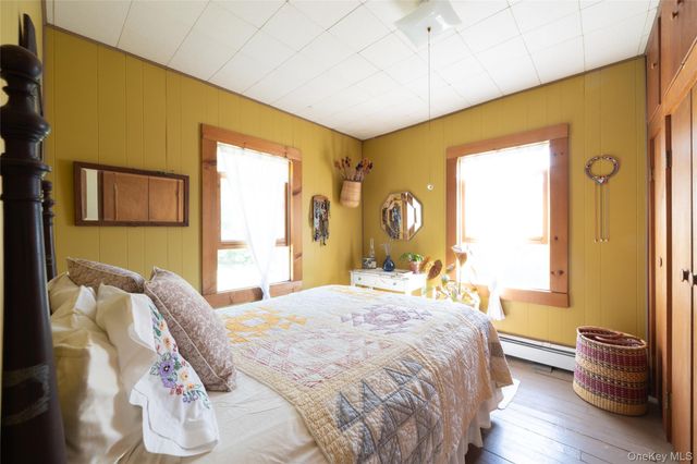 17 Spring Street, Ellenville, NY 12428