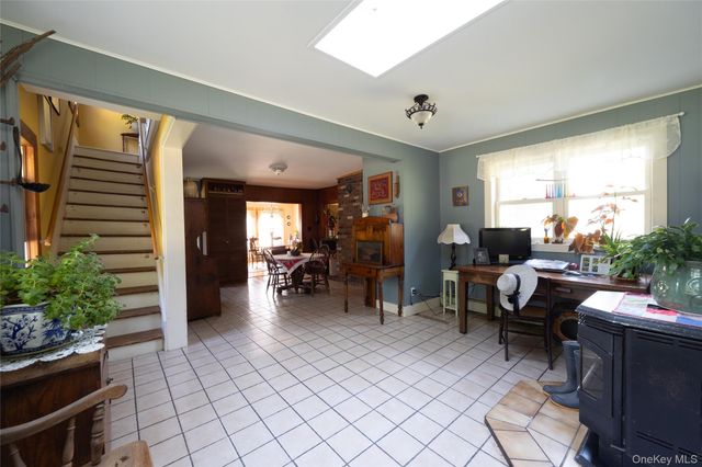 17 Spring Street, Ellenville, NY 12428