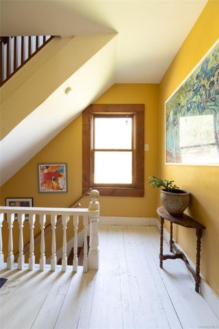 17 Spring Street, Ellenville, NY 12428