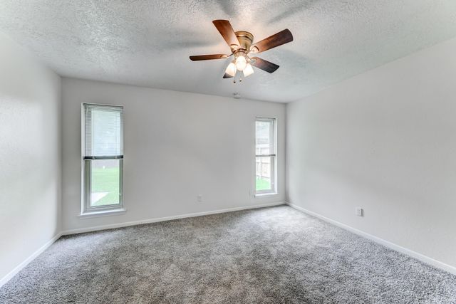 806 S Hyannis Port Street, Crosby, TX 77532