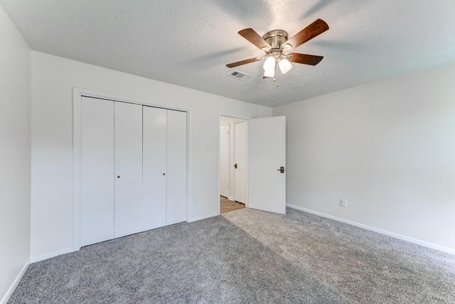 806 S Hyannis Port Street, Crosby, TX 77532