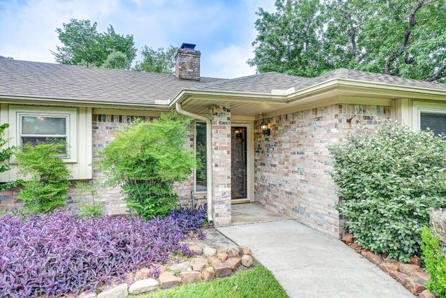 806 S Hyannis Port Street, Crosby, TX 77532