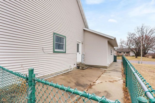 618 Brittingham Court, Portage, WI 53901
