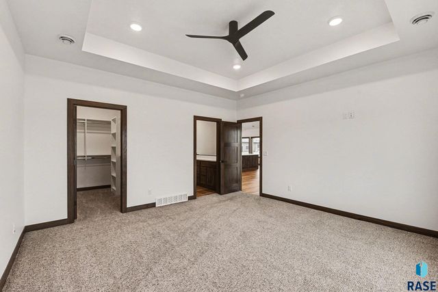 205 N WILDCAT Dr Drive, Sioux Falls, SD 57110