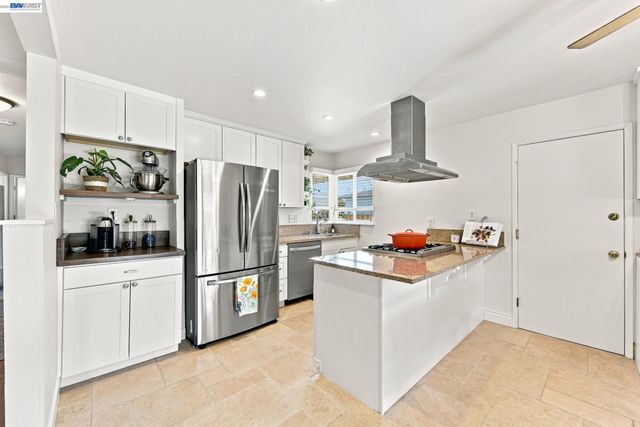36267 Toulon Pl, Newark, CA 94560