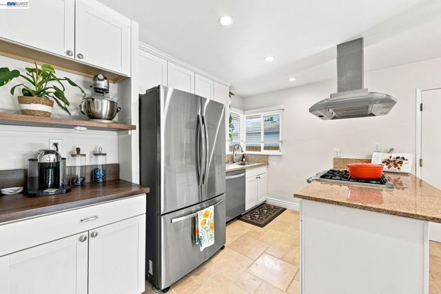 36267 Toulon Pl, Newark, CA 94560