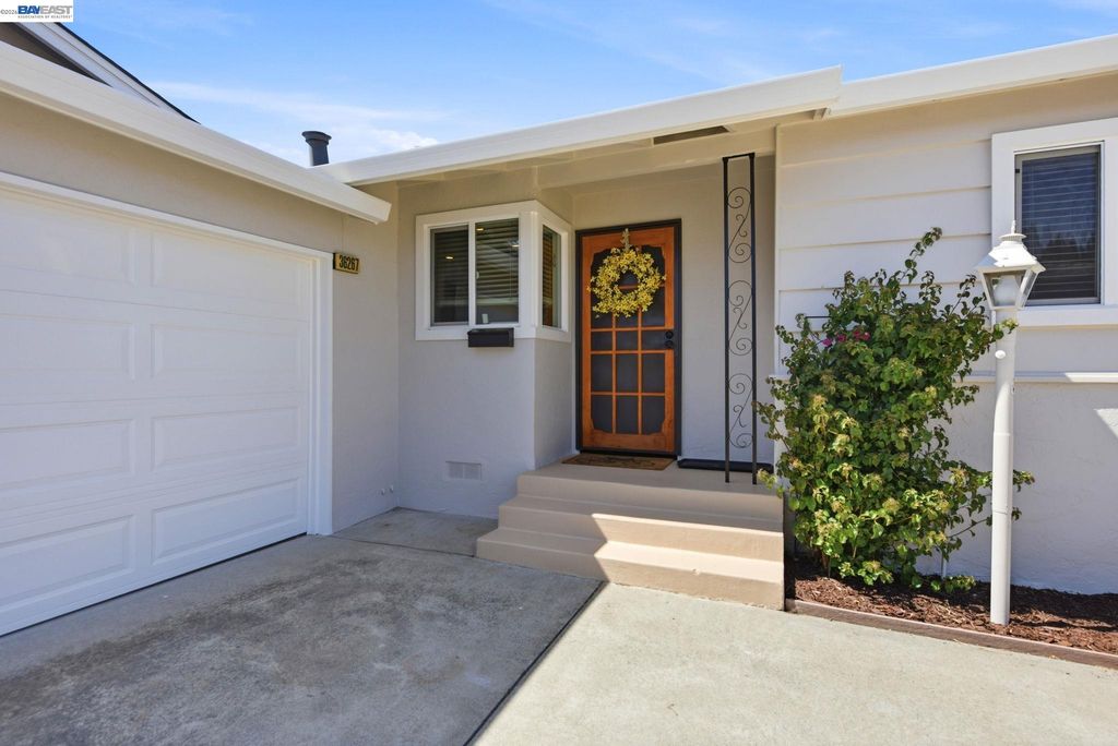 36267 Toulon Pl, Newark, CA 94560