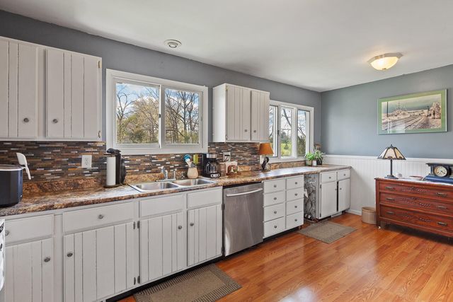 14321 W Austin Road, Manchester, MI 48158