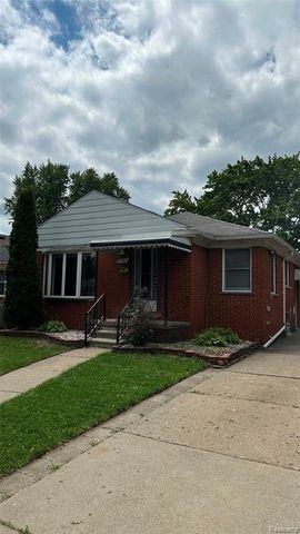 8243 Virgil Street, Dearborn Heights, MI 48127