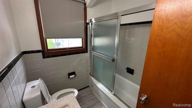 8243 Virgil Street, Dearborn Heights, MI 48127