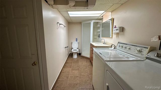 8243 Virgil Street, Dearborn Heights, MI 48127
