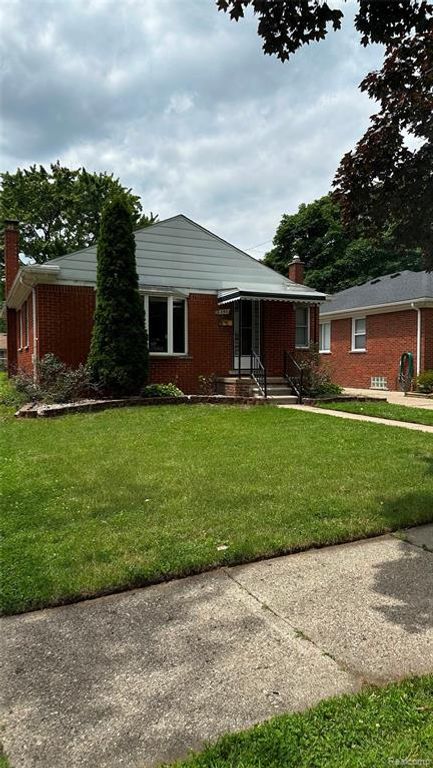 8243 Virgil Street, Dearborn Heights, MI 48127
