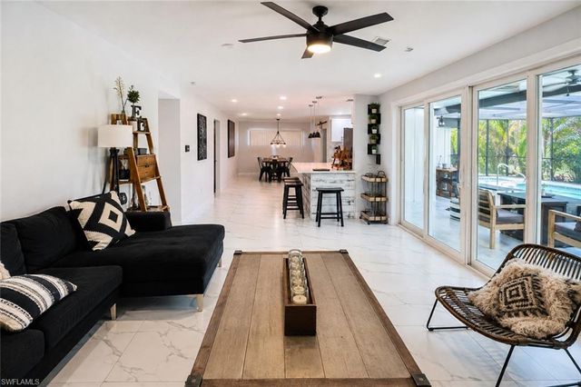 4439 Parrot AVE, Naples, FL 34104