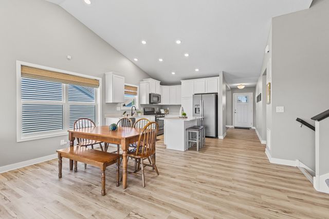 13924 Ashley Court, Rosemount, MN 55068