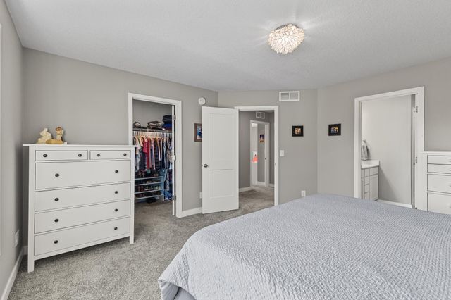 13924 Ashley Court, Rosemount, MN 55068