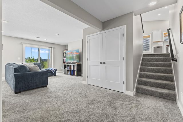 13924 Ashley Court, Rosemount, MN 55068