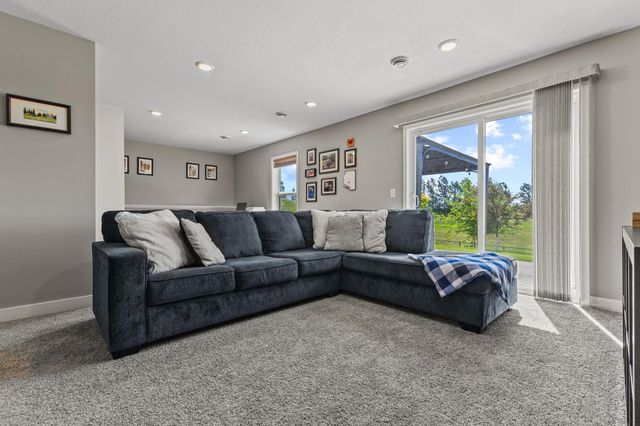 13924 Ashley Court, Rosemount, MN 55068