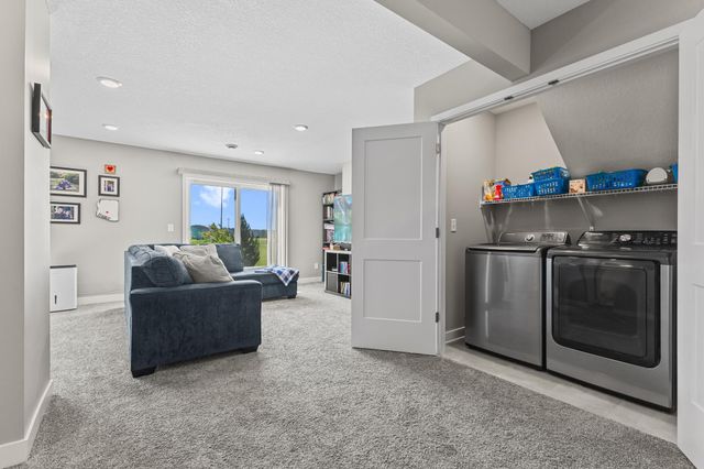 13924 Ashley Court, Rosemount, MN 55068