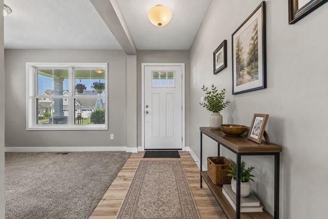 13924 Ashley Court, Rosemount, MN 55068