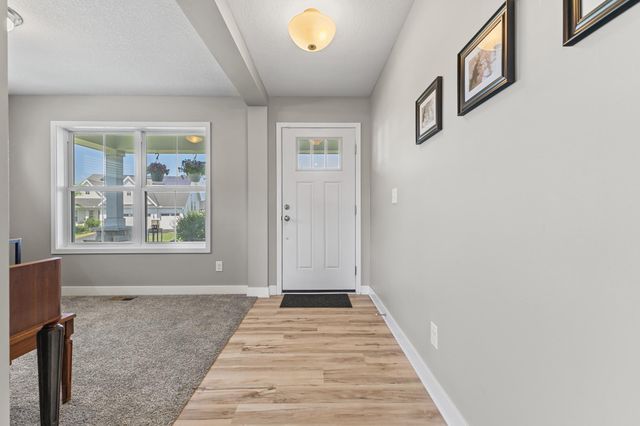 13924 Ashley Court, Rosemount, MN 55068