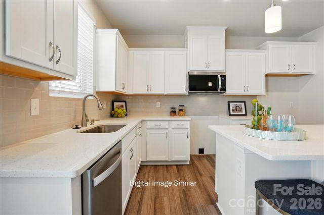 6010 Mallow Crossing Lane, Charlotte, NC 28213