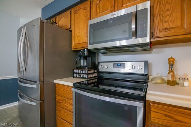 1586 Gene Street, Belpre, OH 45714