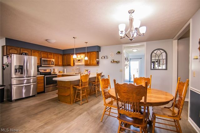 1586 Gene Street, Belpre, OH 45714