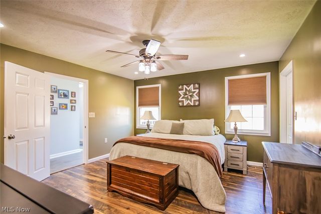 1586 Gene Street, Belpre, OH 45714