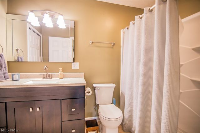 1586 Gene Street, Belpre, OH 45714