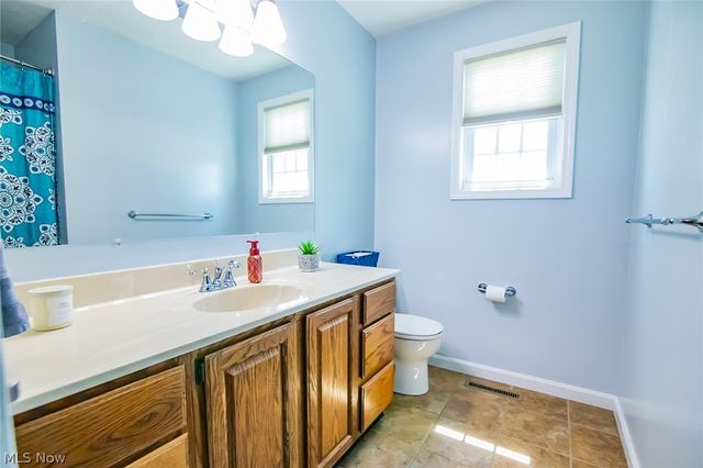 1586 Gene Street, Belpre, OH 45714